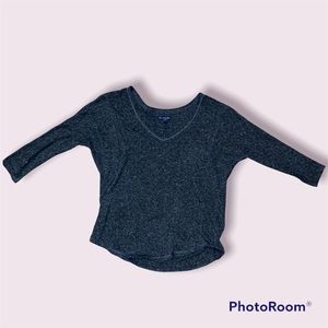American Eagle 3/4 sleeve top Vneck Pocket XS Gray